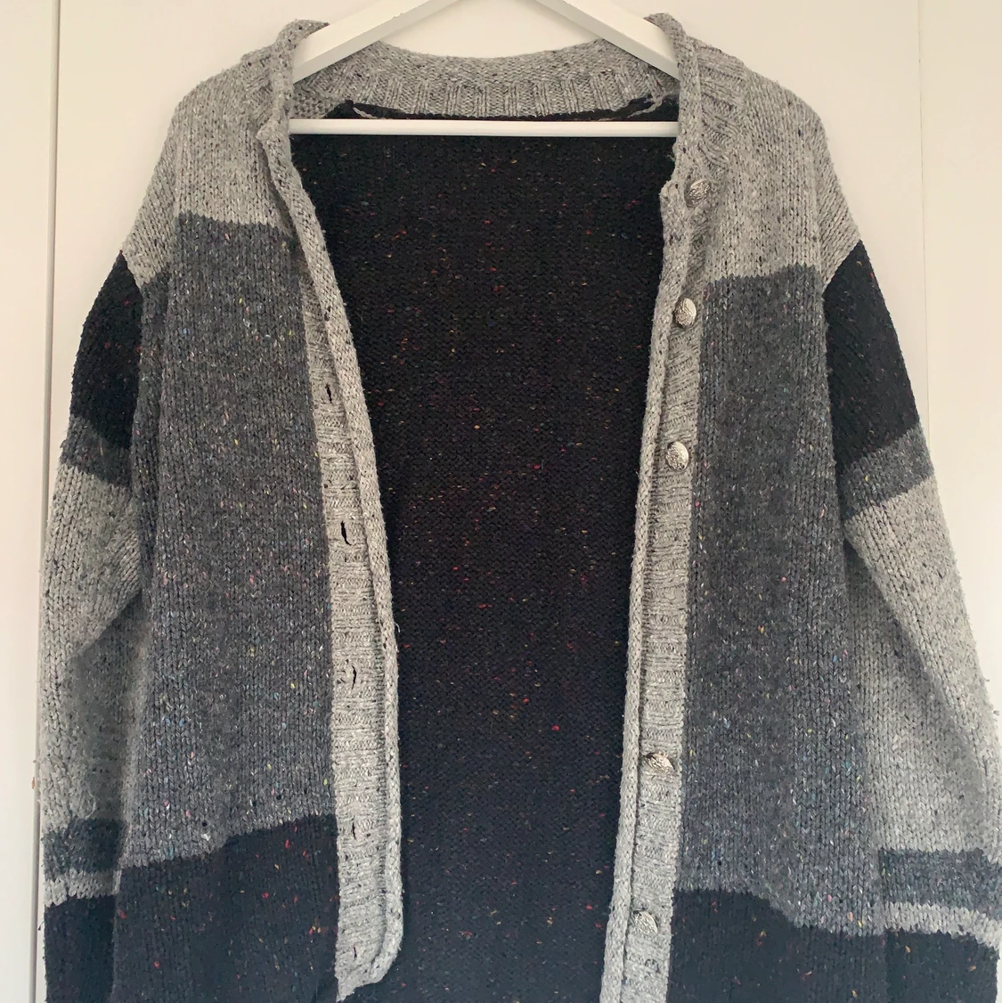 Hemstickad kofta  - 90