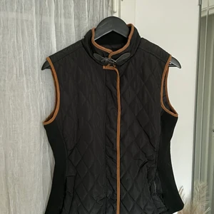 Mörkblå väst  - Väst 