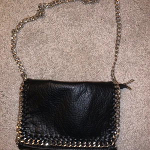 Väska Tiamo - Supersnygg väska ifrån Tiamo, köparen står för frakt! 👜