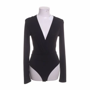 Svart body - Svart body från NLY ONE