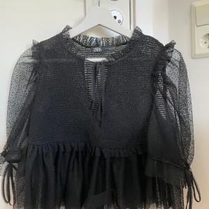 Söt fest topp - Söt fest topp från Zara!