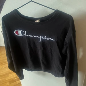 Champion tröja - Fin champion tröja i väldigt bra skick! Storlek XS ☺️ Köparen står för frakt!