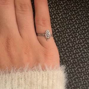 Ring - Säljer denna söta lilla ringen för 5kr❤️ köpt i Egypten❤️köparen står för frakten💕💕