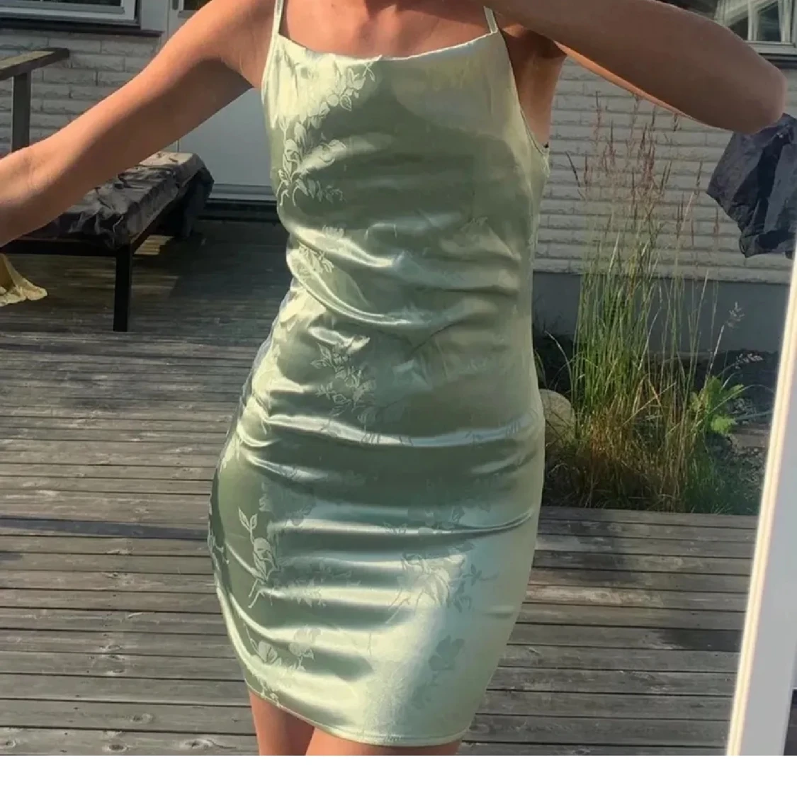 Klänning satin