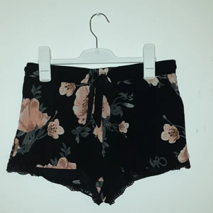 Pyjamasbyxor  - Pyjamasbyxor från Cubus 