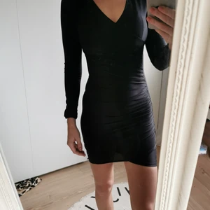 Klänning nly trend strl s - Svart klänning från nly trend i strl s. Fint använt skick.                                                                Köparen står för eventuell frakt, skickar med billigaste alternativet eller annat enligt önskemål 