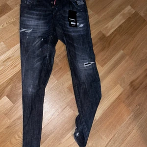 Dsquared2 helt nya jeans  - Helt nya jeans 