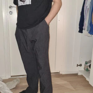 Kostymbyxor - Vet inte exakta storleken, men väldigt stora