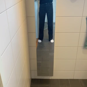 Jeans - Jättefina jeans från Lindex som jag säler på grund av att jag inte använder de. Supernoga och knappt använda alls.