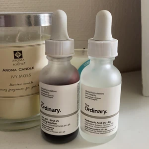 två the ordinary produkter - en för 40kr. Hyaluronic Acid 2% + B5 30 ml och blodmasken (AHA 30% + BHA 2% Peeling Solution 30 ml ), på andra bilden kan ni se hur mycket som är kvar ( ca 3/4 kvar)