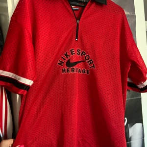 Vintage nike tröja - 🍒
