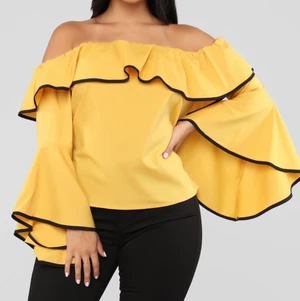 Volang Off Shoulder Top - Jättefin fest topp från FashionNova! Storlek XS men passar även S ✨ Nytt skick!
