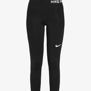 Nike pro tights - Lite slitna vid Nike-märktet annars felfria, i storlek S, frakt tillkommer 