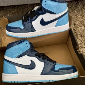Jordan 1’s Blue Chill - JÄTTE JÄTTE SKÖNA SKOR, passade tyvärr inte mig :(