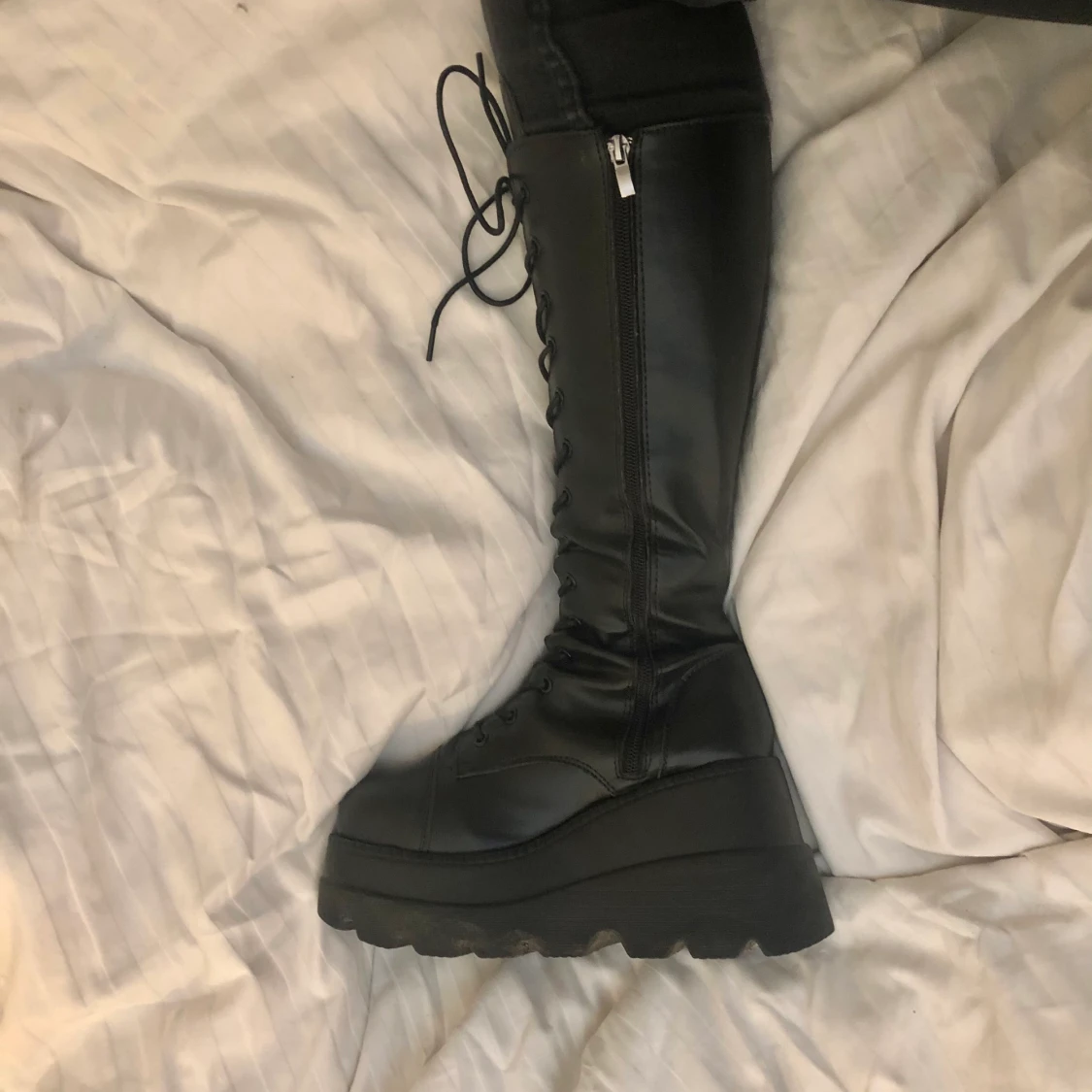 Goth platform boots - 90