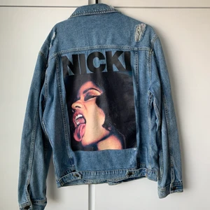 Nicki Minaj jacka - Nicki minaj jacka från H&M. Knappt använd så i fint skick.