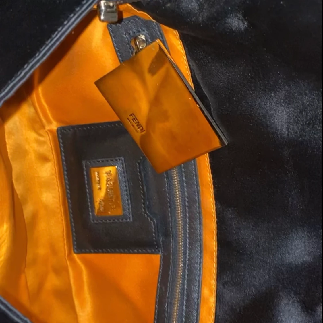Fendi väska - 90
