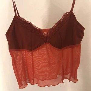 Söt sommar topp  - Köptes nyss men var inte riktigt min stil. Väldigt skön och i bra skick