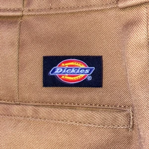 Dickies byxor 874 - köpta typ två år sen, använda typ två gånger. nypris runt 700 