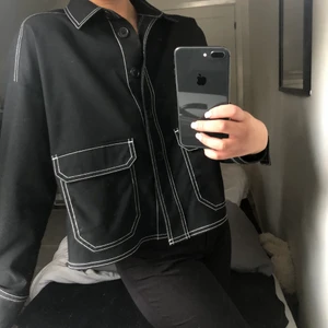 Skjorta/overshirt Monki - Sååå snygg skjorta från Monki. Använd få gånger, den är som ny!