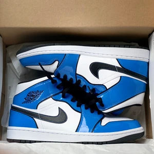 Air Jordan blue/white - Ej använda dem har kvitto 