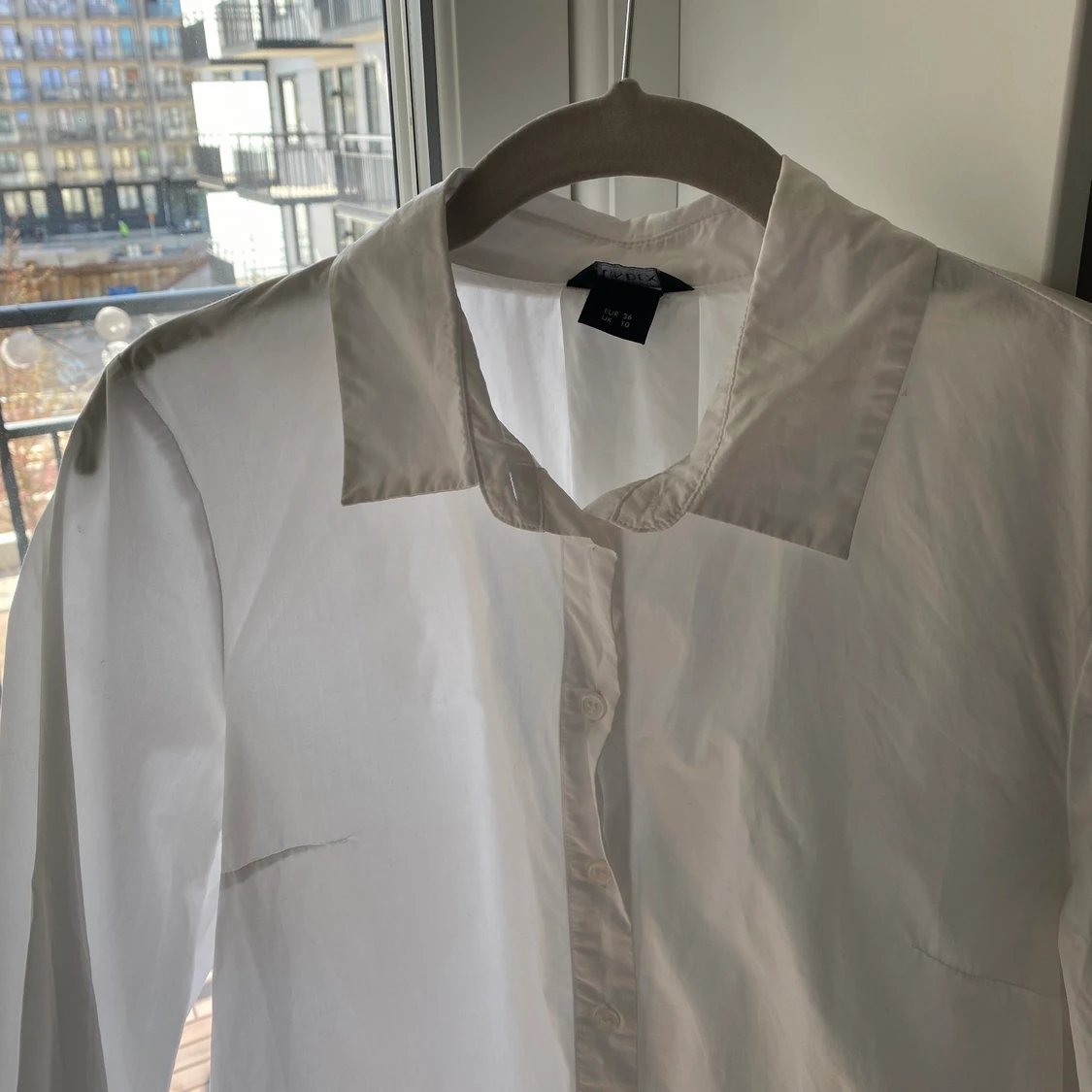 Vit krispig skjorta  - 90