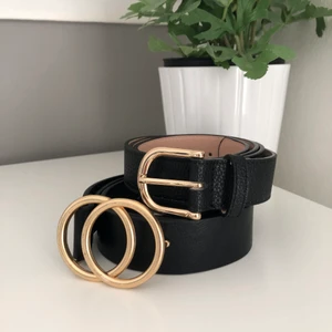 Två svarta skärp - Säljer dessa två svarta skärpen! 40kr för båda eller 25kr styck! Båda skärpen är i storlek S