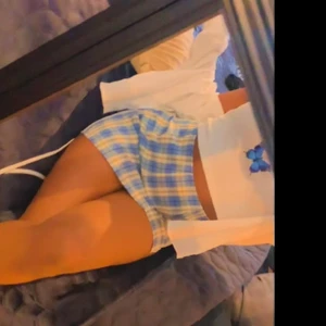 Topp och kjol  - Topp och kjol oanvänd ❤️ test på mig den bara super fin men inte min grej hel änkelt topp xs kjol s