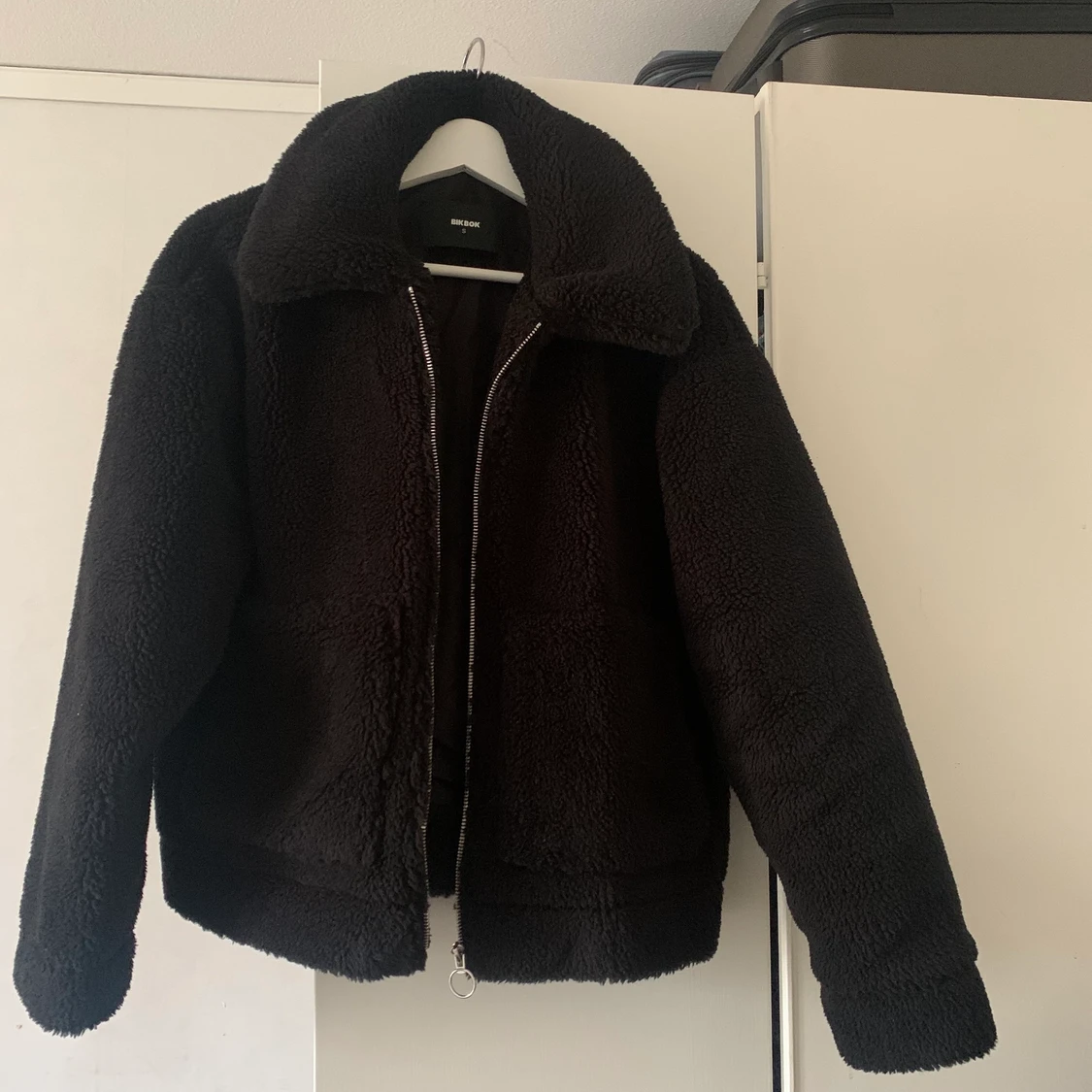 Jacka storlek S 300 kr 