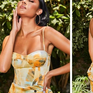 Korsett topp  - Jätte fin korsett topp i orange/gul. Säljer då jag beställde fel storlek och den är endast testad en gång och har lappen kvar. Är i storlek 0 från Pretty Little Thing och passar xxs-xs. Justerbara band och dragkedja baktill. ❤️