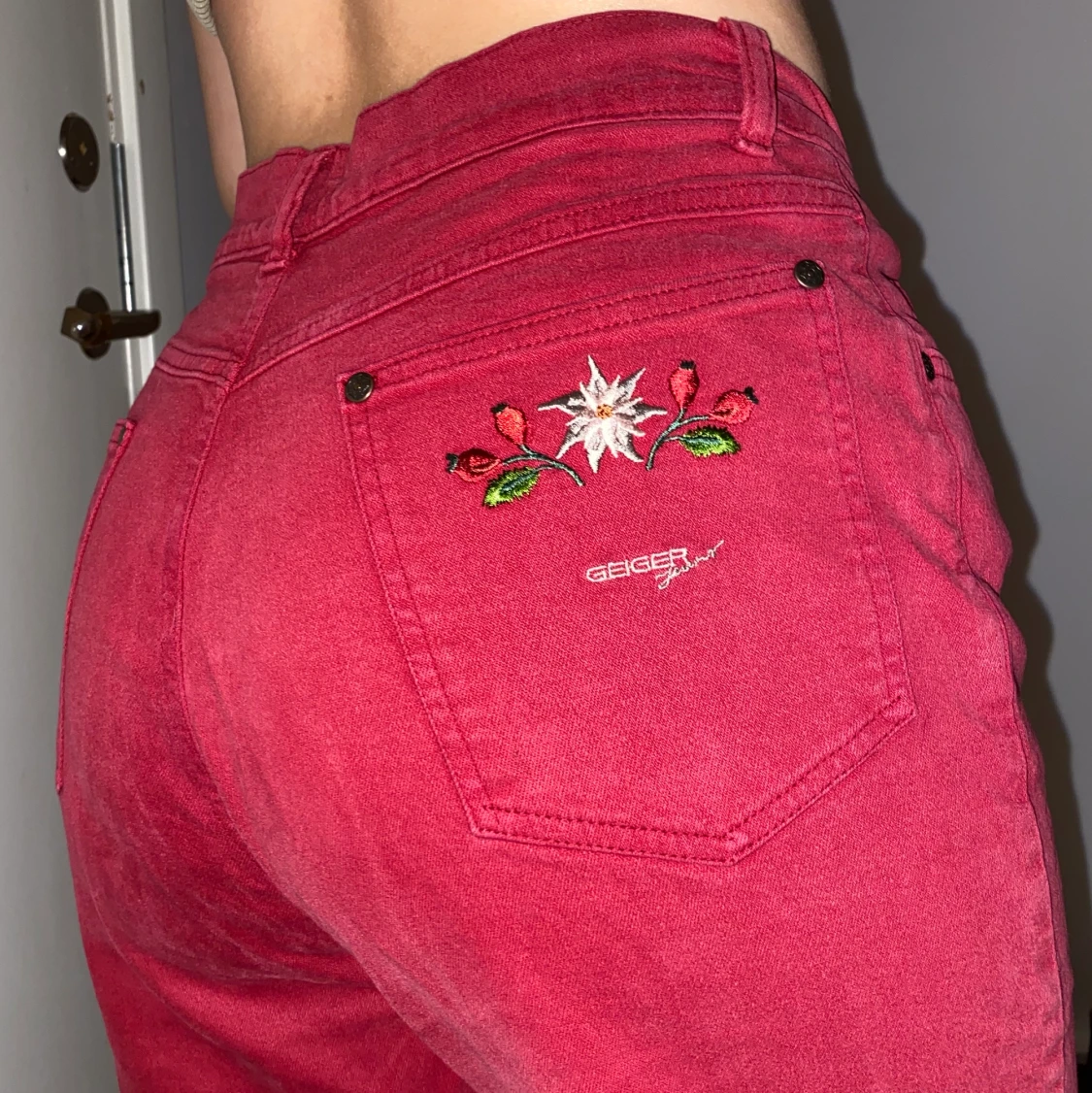 Röda Jeans