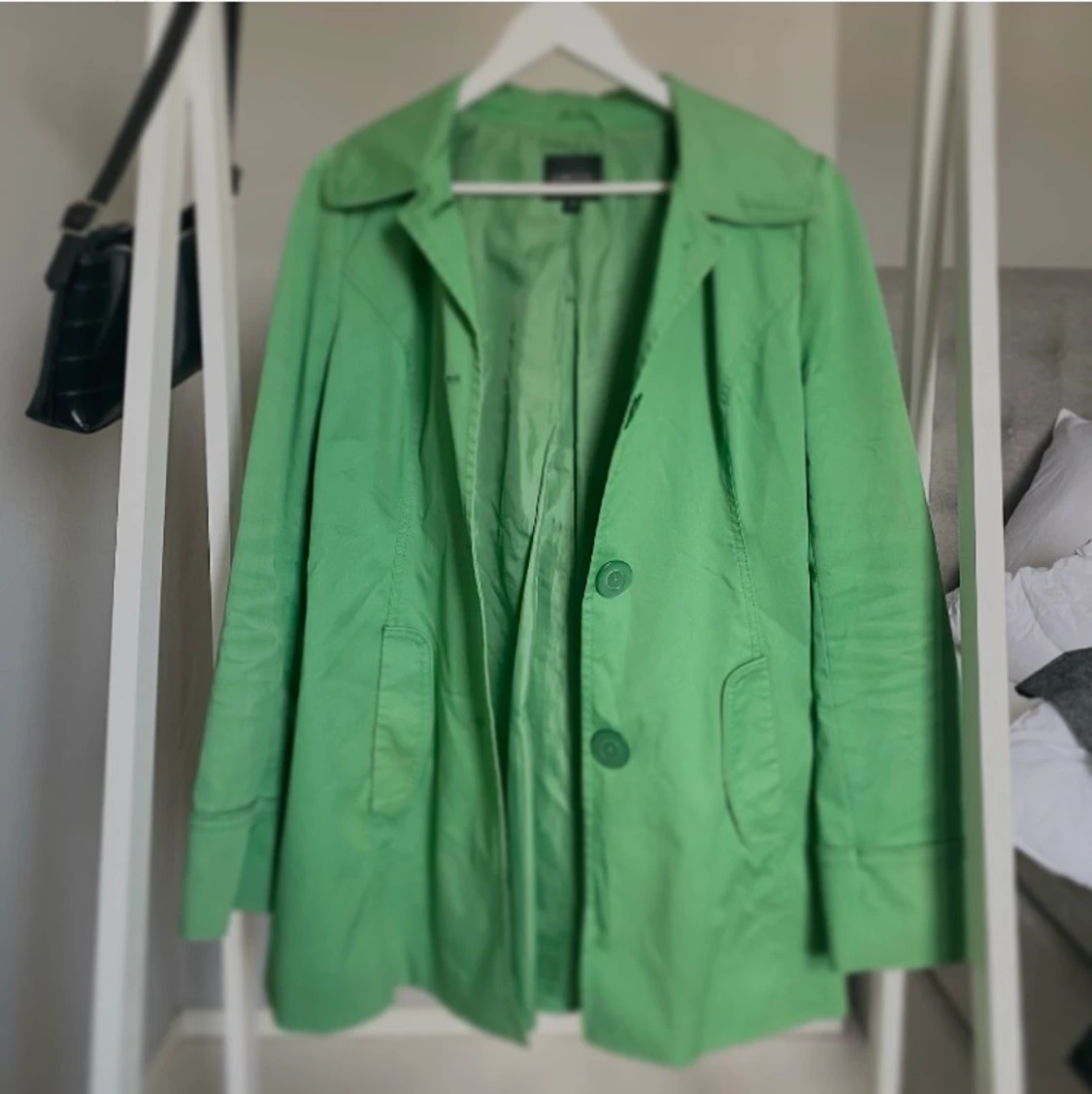 GRÖN VÅR-JACKA💚