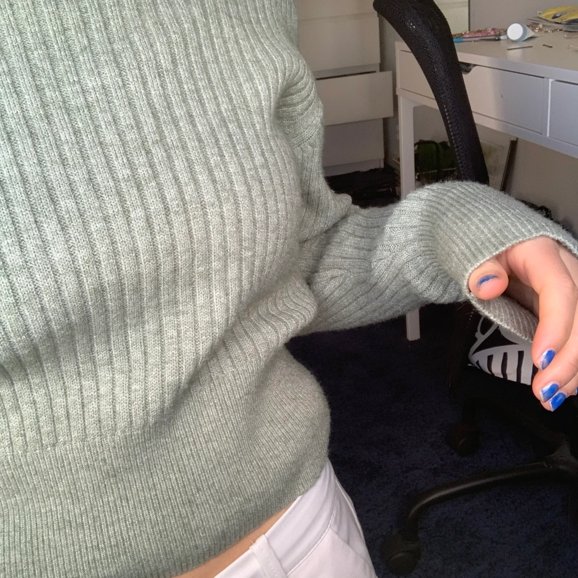 Grön stickad tröja - 90