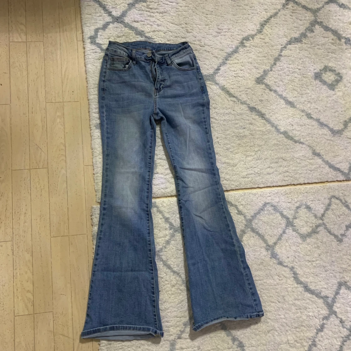 Boot cut jeans