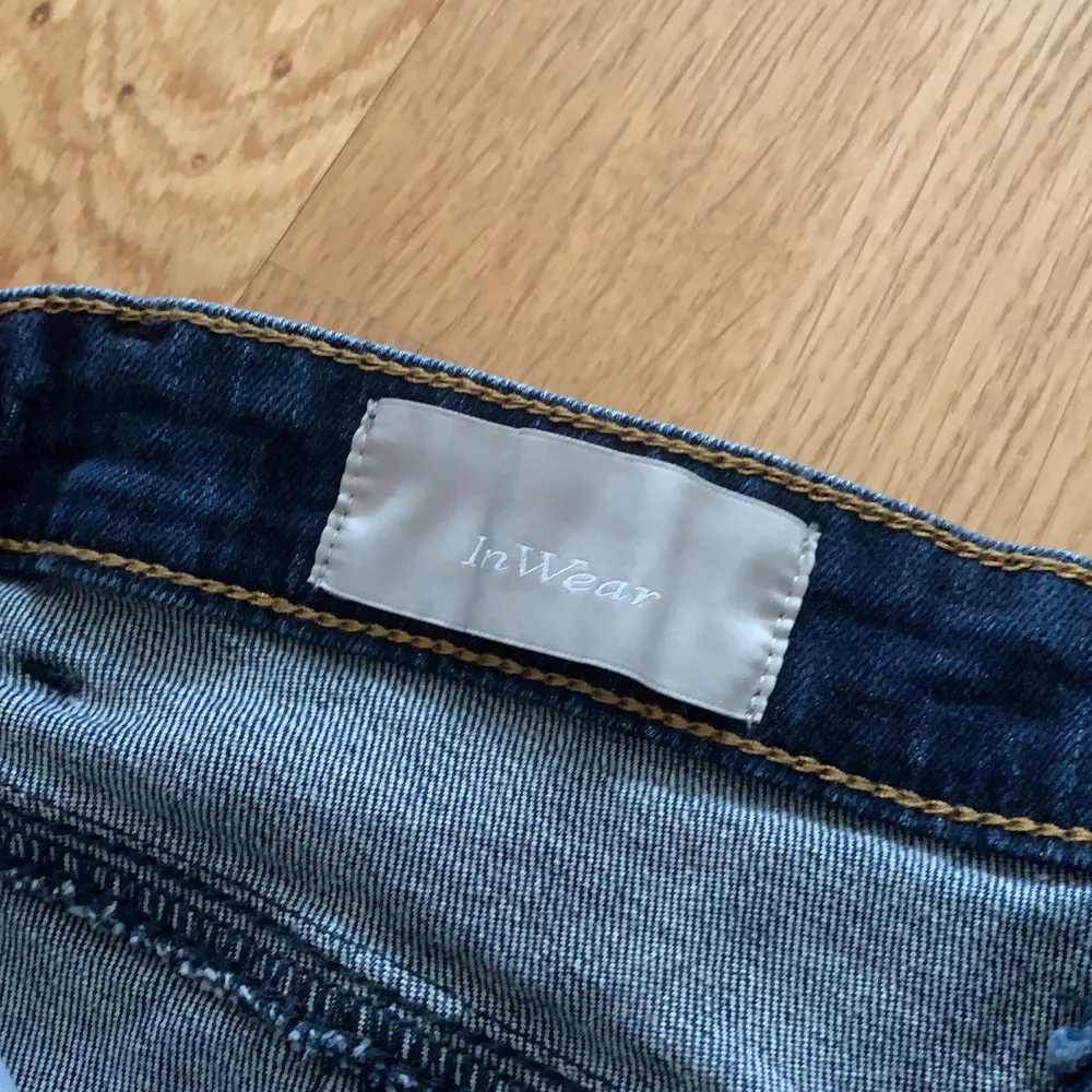 In Wear Jeans. Köpta ganska nyligen men har aldrig haft på mig dem, så de är helt nya. Len och stretchig material.. Jeans & Byxor.