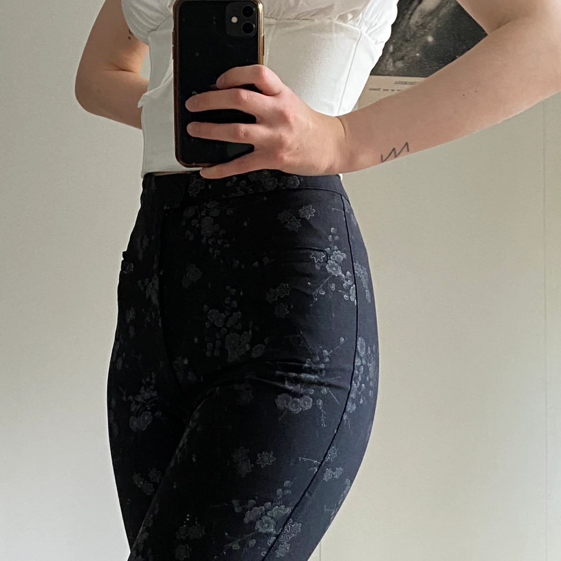 Kostymbyxor med så vackert mönster!!