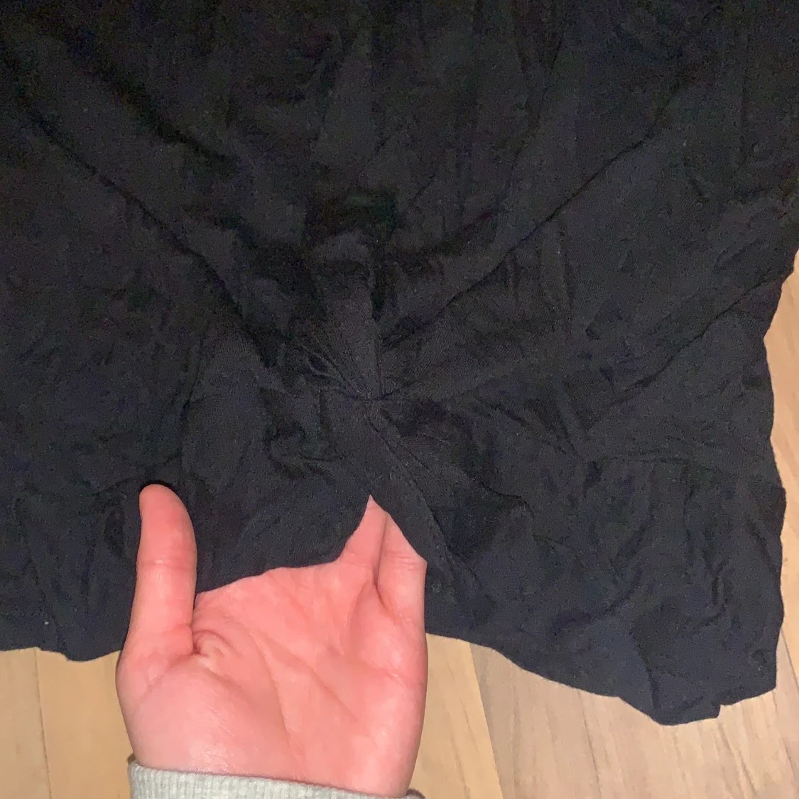 T-shirt med knytdetalj - 90