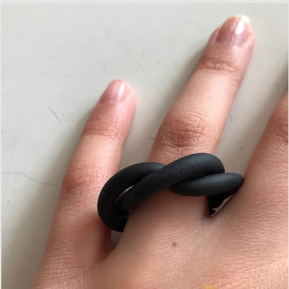 Finger Ring 2 flätad ring i lera.  - 91
