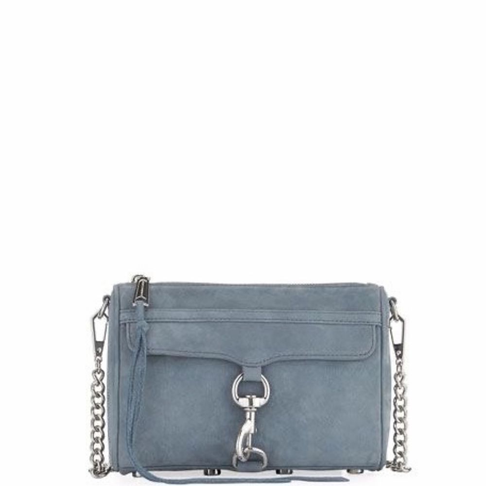 Säljer denna underbara one of a kind väskan från rebecca minkoff 😩💜 Säljs då den ej kommer till användning, kan försöka hitta kvitto men är ej säker om jag har kvar det men äktenhetsbevis tillkommer! I princip nyskick! Kan skicka fler bilder vid intresse💜. Väskor.