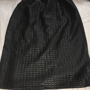 Svart kjol  - Läder 