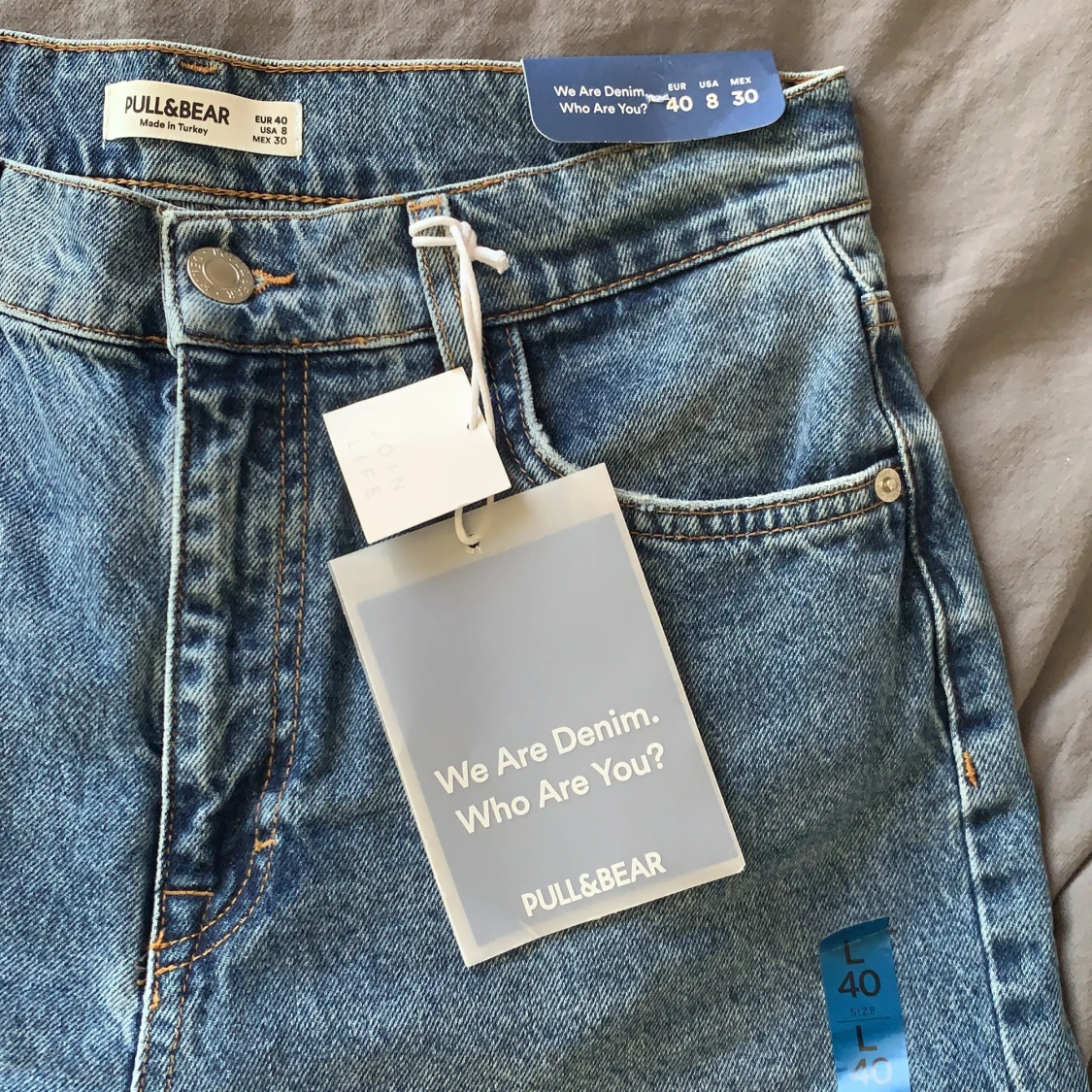 Pull&Bear jeans i 90 tals stil med slits - 90