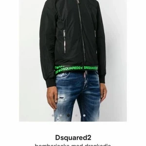 Dsquared 2 bomber jacka - Denna jacka är köpt under förra året och är knappt använd.