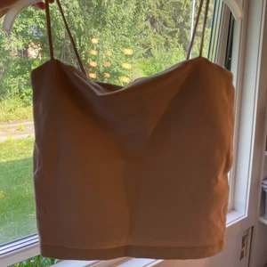 Beige linne - Andra bilden visar färgen lite bättre! 