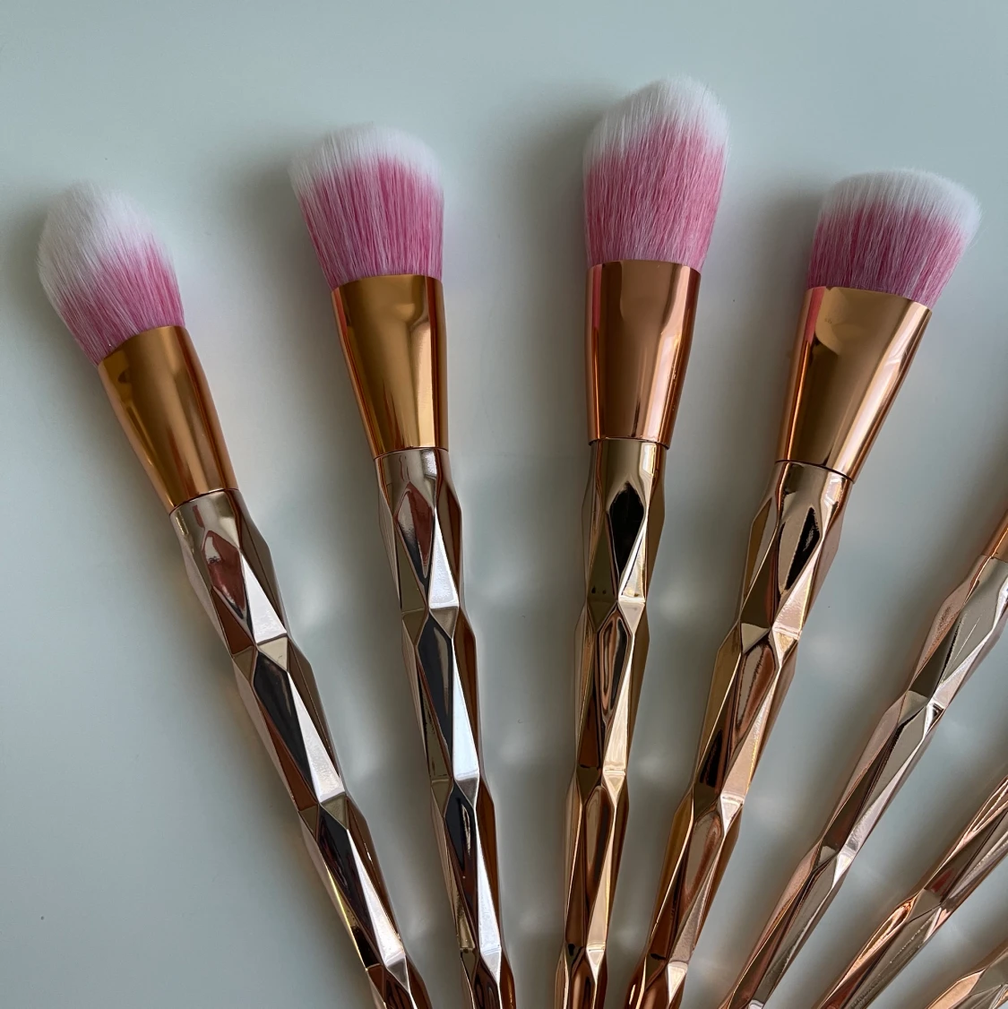 NYA SMINKBORSTAR 100 SEK 11 STYCKEN - 90