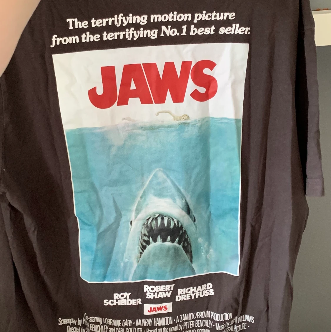 Mörkgrå JAWS t-shirt