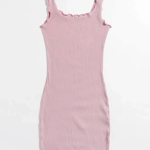 Klänning ny - Helt ny rosa klänning 