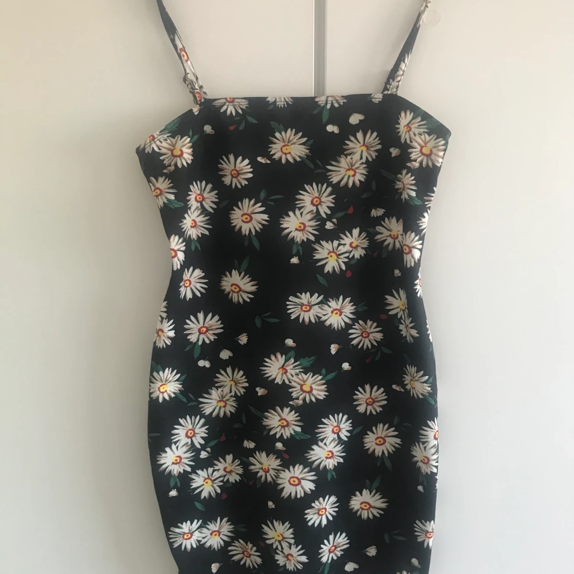 2 klänningar 1 kjol