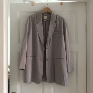Hm kavaj - Silkeskavaj HM storlek S oversized nypris 599 använd en gång 