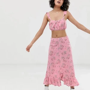 Rosa kjol med slits - Kjol från asos, så fin till sommaren!!🌸🌸