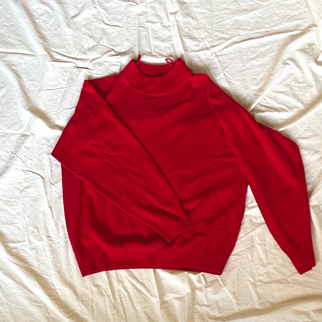 Red knitted semi turtle neck - 90